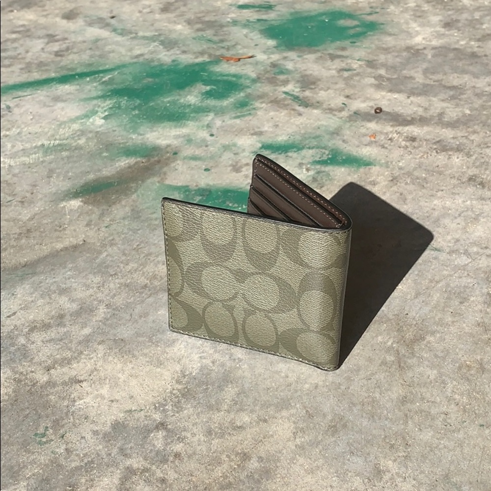 Coach wallet